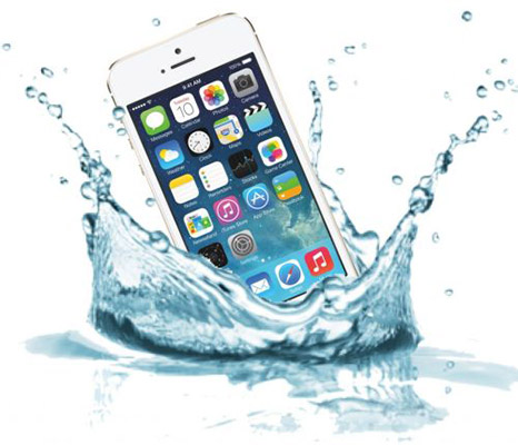 Cosa fare se il tuo iPhone è caduto in mare?